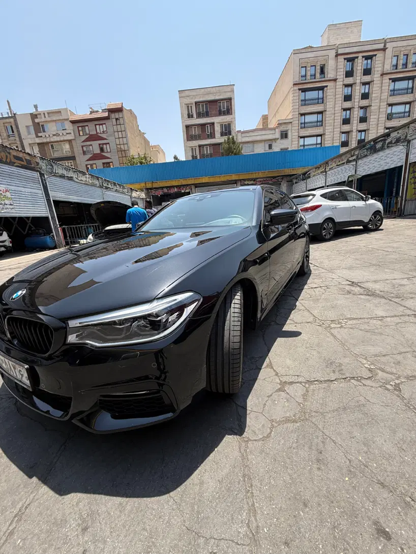 سردر تعمیرگاه